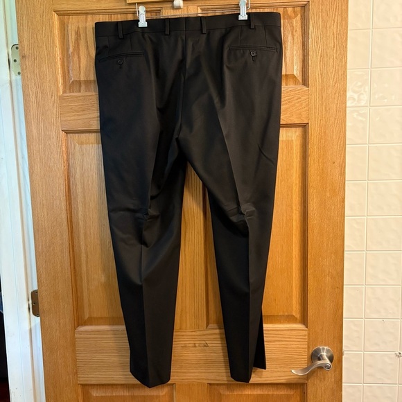 Calvin Klein Mens Dress Pants 40X30 Flat Front Pleated Leg Black w/ Fine Stripes - Picture 2 of 6